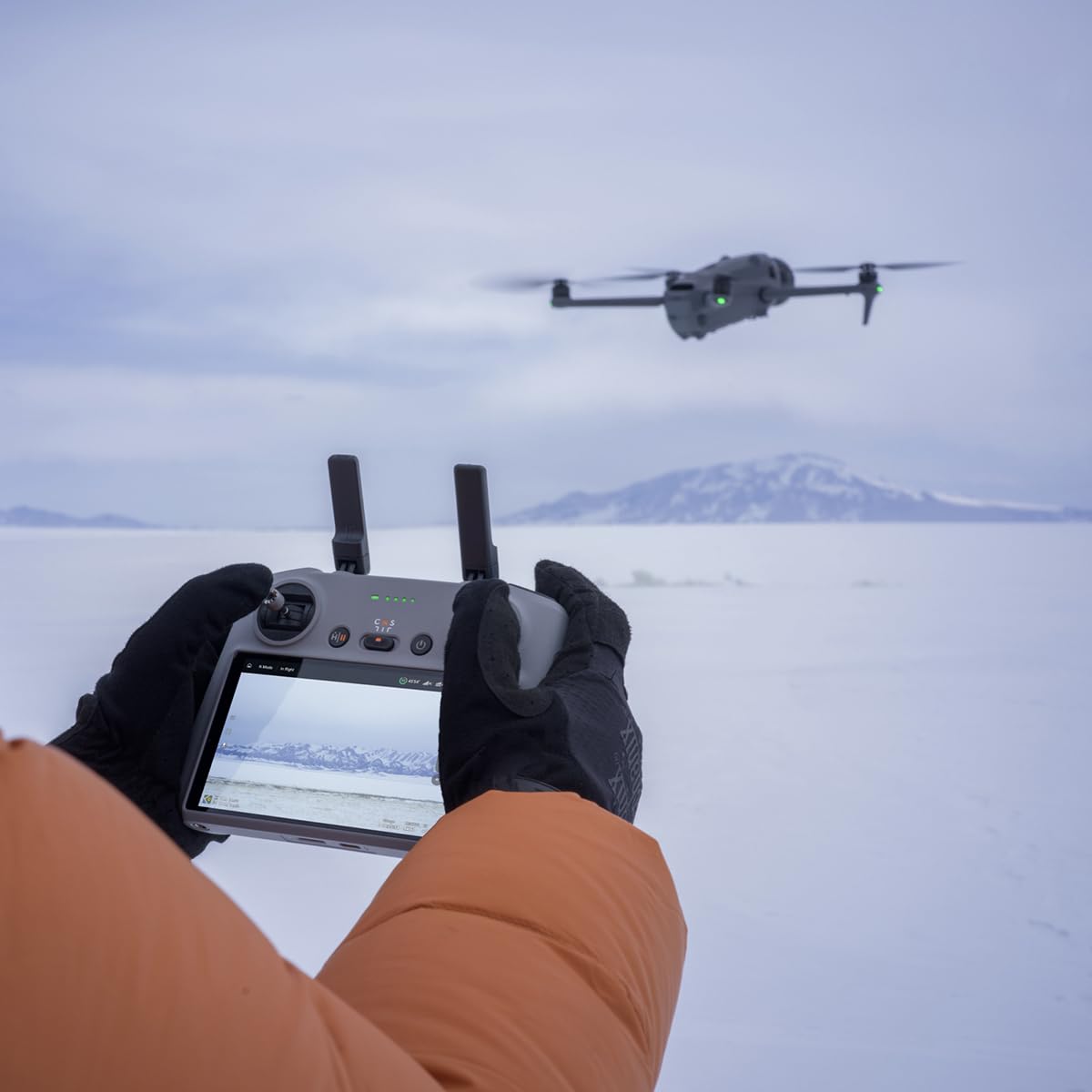 DJI Mavic 4 Pro con Piloto autorizado por Aviación Civil